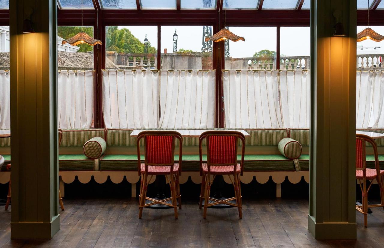 Mitre Hotel Kingston upon Thames  Exterior foto Interior of the restaurant